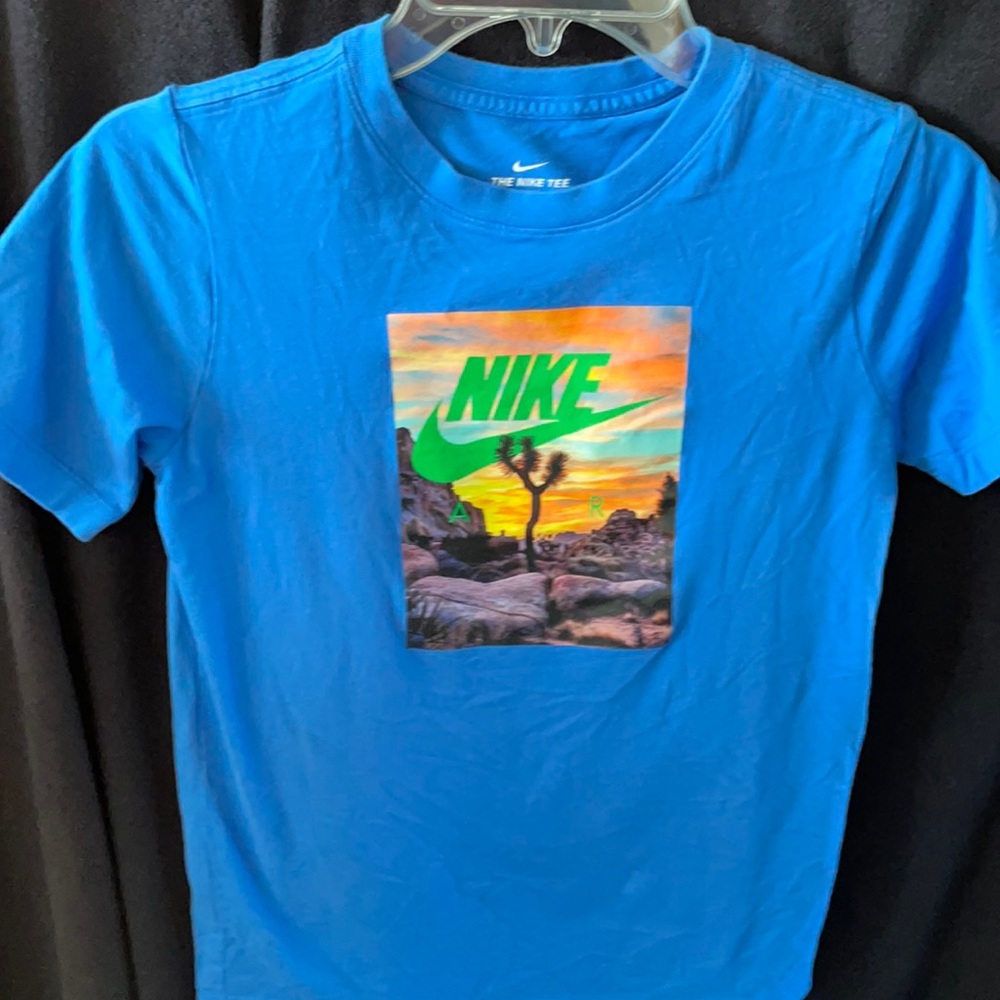 Youth Nike T-shirt